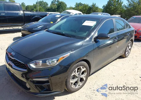 2021 Kia Forte Lxs z USA, uszkodzony, nr VIN 3KPF24AD6ME412286